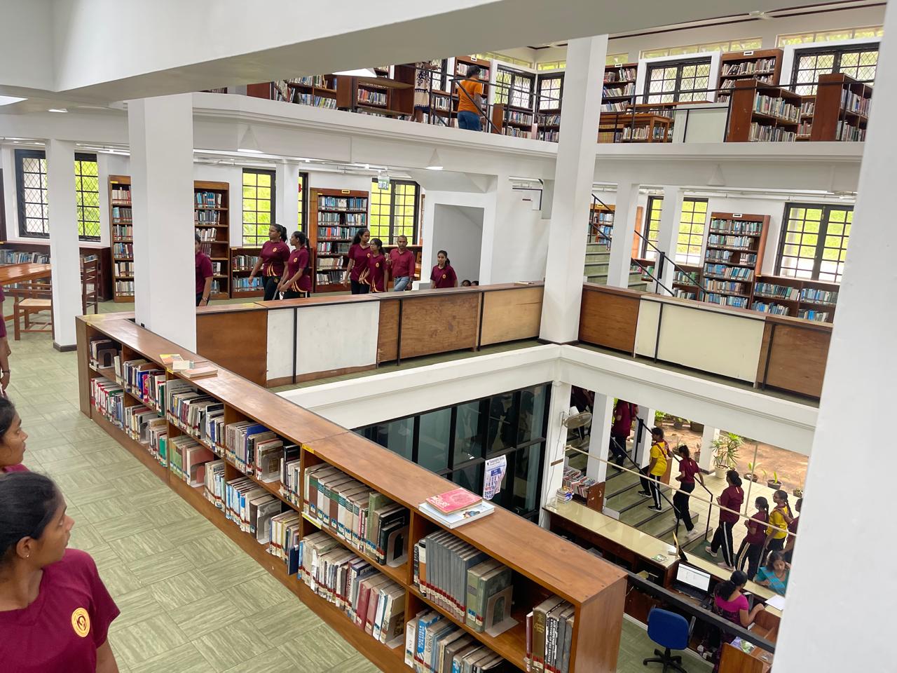 Library_Visit_2025_04_30_02